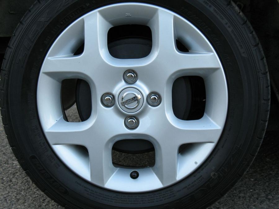  Nissan Cube 2008 года  (фото 52 из 61)